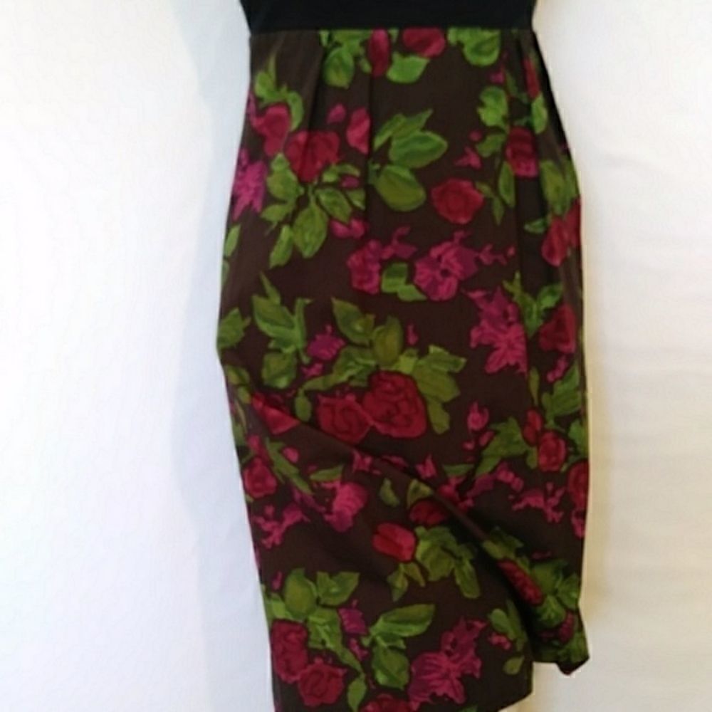 ANTHROPOLOGIE DRESS PURPLE ROSES "DINNER FOR 2" EXCELLENT CONDITION SZ 4 - Picture 2 of 7